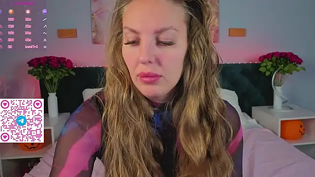 Kelly Hardy online show from 11/09/25, 01:15