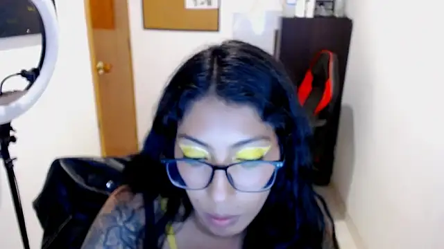 Snapshot of sofia_rosse4 chatting on 07/18/26, 12:26 sofia rosse4 online show from 07/18/26, 12:26