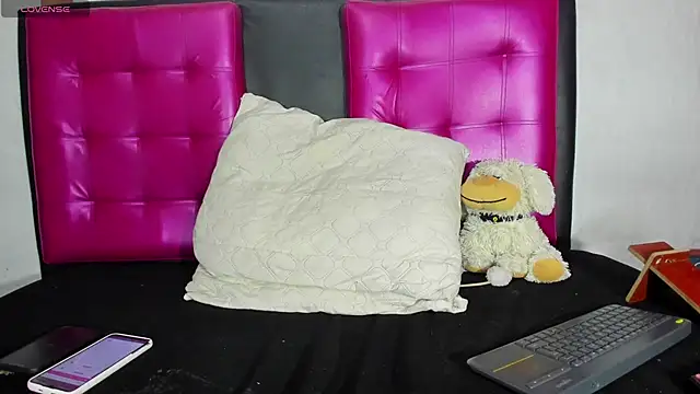 AlanaLars online show from 09/29/25, 10:14