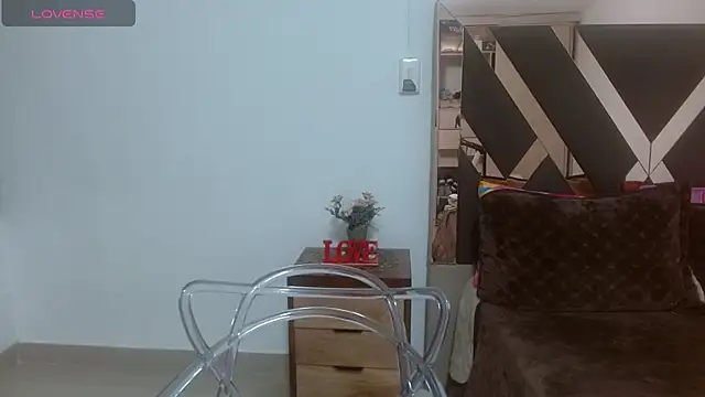 lindaesmeralda online show from 03/17/26, 06:22