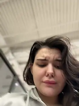 Snapshot of NikaMur chatting on 02/05/25, 06:46 NikaMur online show from 02/05/25, 06:46