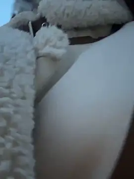 Snapshot of NikaMur chatting on 02/27/25, 11:41 NikaMur online show from 02/27/25, 11:41