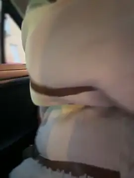 Snapshot of NikaMur chatting on 03/01/25, 11:39 NikaMur online show from 03/01/25, 11:39