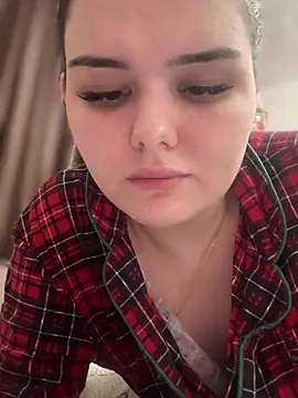 Snapshot of NikaMur chatting on 03/19/25, 06:24 NikaMur online show from 03/19/25, 06:24