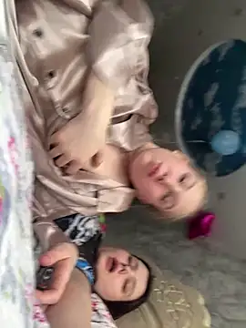 Snapshot of NikaMur chatting on 03/21/25, 05:21 NikaMur online show from 03/21/25, 05:21