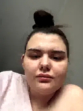 Snapshot of NikaMur chatting on 10/29/25, 02:47 NikaMur online show from 10/29/25, 02:47