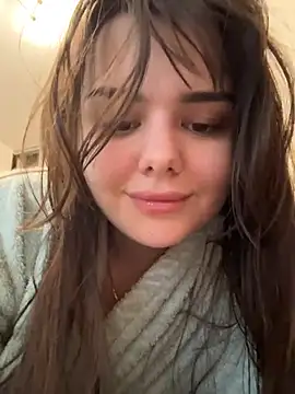 Snapshot of NikaMur chatting on 12/14/25, 03:45 NikaMur online show from 12/14/25, 03:45