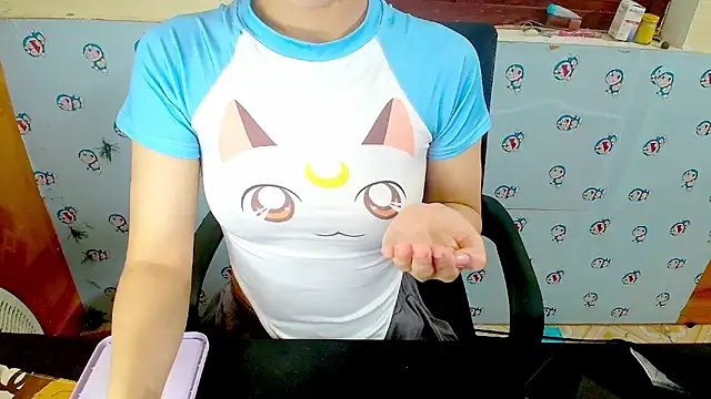   Saphia   online show from 12/15/25, 12:59