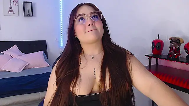 KimGeorgia  online show from 12/13/24, 12:42