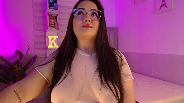 KimGeorgia  online show from 11/26/25, 11:50