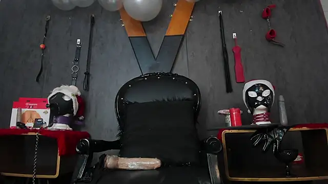 CharlotteScotte online show from 12/20/24, 12:16