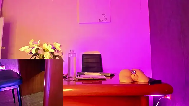 CharlotteScotte online show from 03/21/25, 11:55