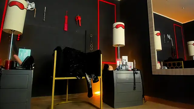 CharlotteScotte online show from 11/14/25, 12:26