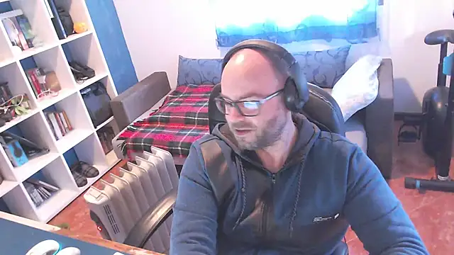 ravingr4d4 online show from 03/04/25, 02:42