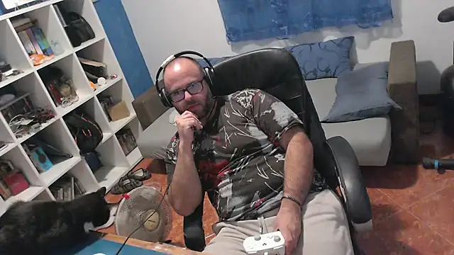 ravingr4d4 online show from 09/23/25, 08:45