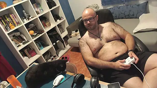 ravingr4d4 online show from 10/14/25, 10:32