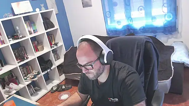 ravingr4d4 online show from 11/13/25, 11:31