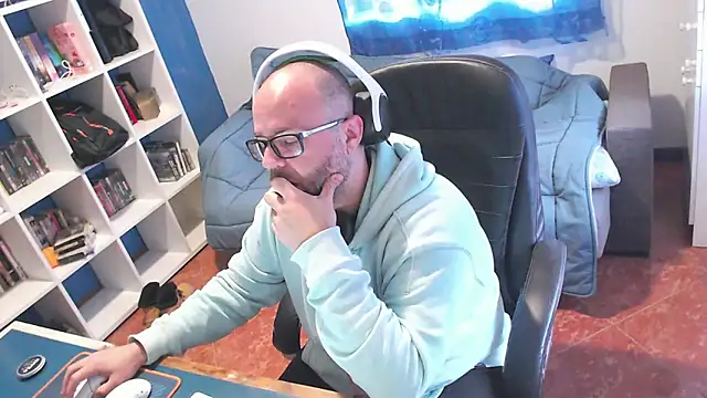 ravingr4d4 online show from 03/11/26, 12:11