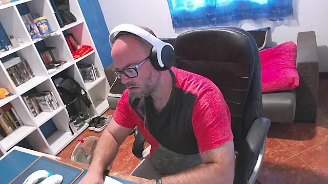 ravingr4d4 online show from 06/22/26, 08:00