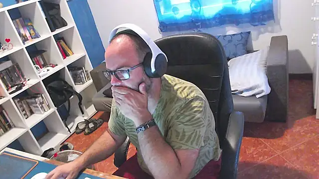 ravingr4d4 online show from 07/10/26, 08:07