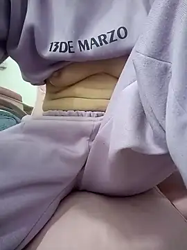 SweetGirl2k2 online show from 01/02/25, 11:27