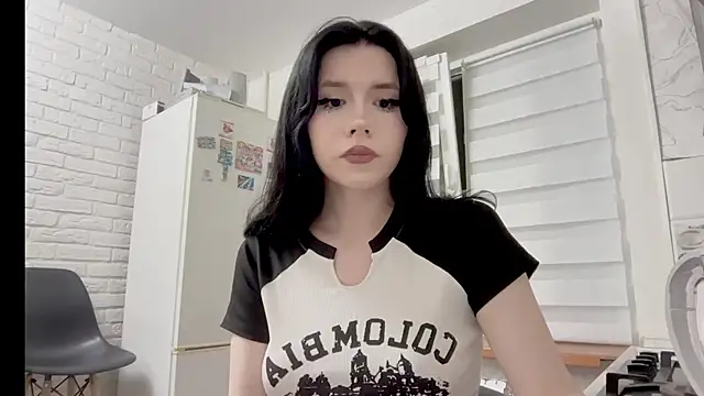Snapshot of Alisa_Black_Star chatting on 07/05/26, 06:15 Alisa Black Star online show from 07/05/26, 06:15