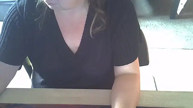 Silvia2277 online show from 10/18/25, 11:33