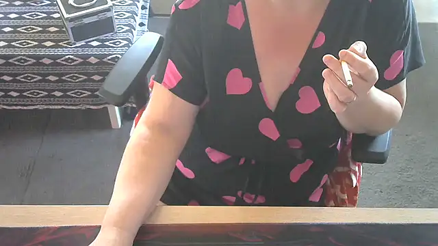 Silvia2277 online show from 05/18/26, 08:31