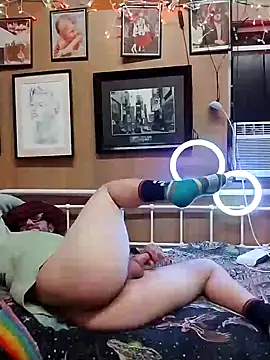 Snapshot of AlphaAlluring69 chatting on 12/30/24, 12:31 AlphaAlluring69 online show from 12/30/24, 12:31