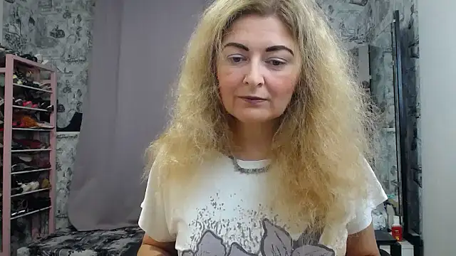 Helen1974 online show from 10/14/25, 01:28