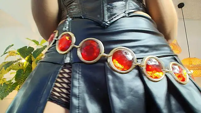 bellablack27 online show from 04/12/26, 08:03