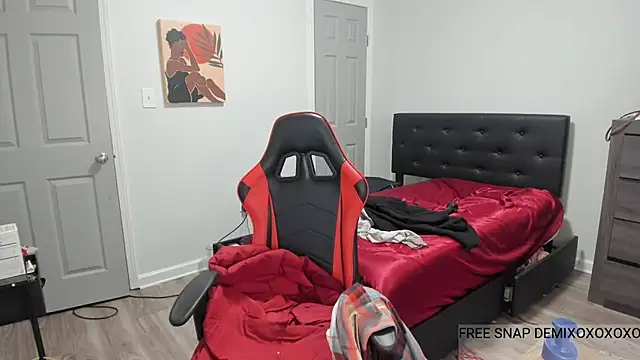 demi xoxo online show from 12/04/24, 03:32