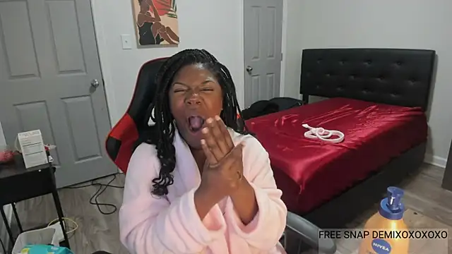 demi xoxo online show from 12/17/24, 02:33