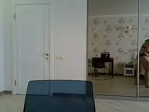 Alexandra-Rosee online show from 10/11/25, 06:12