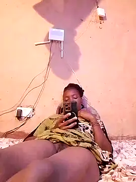 cute naimah online show from 10/01/25, 05:02