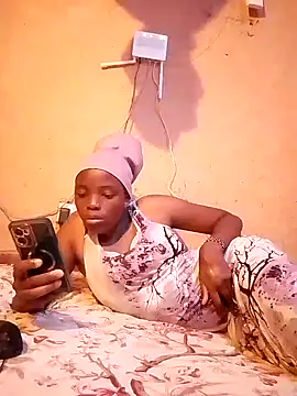 cute naimah online show from 10/01/25, 05:08