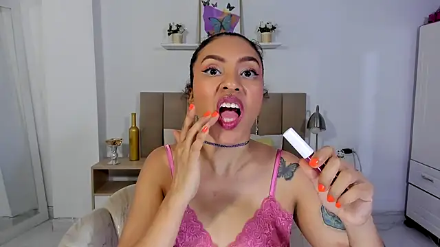 Zoe Gruber online show from 07/14/26, 11:21