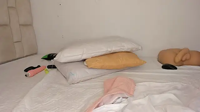 emily lean  online show from 07/02/26, 03:23