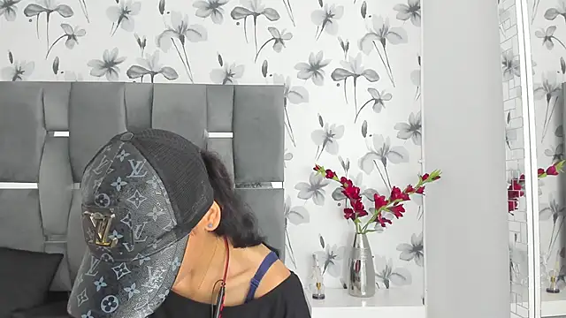 Ehotloveaxxx online show from 10/12/25, 01:10