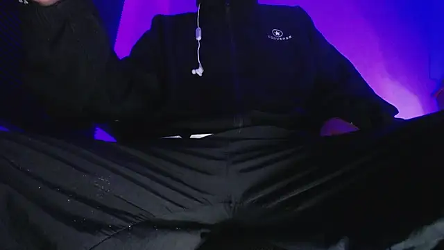 zacwatson  online show from 12/21/25, 05:25