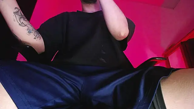 zacwatson  online show from 12/23/25, 12:08