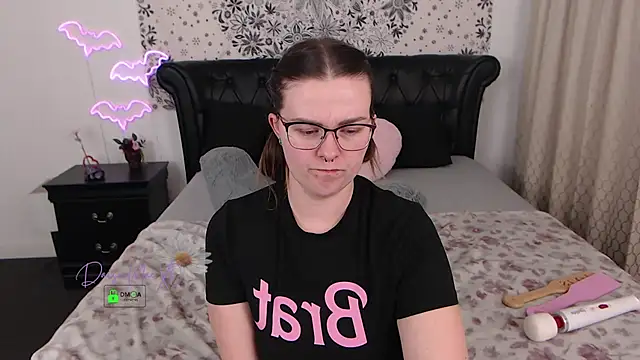 Snapshot of DaisieMaeXO chatting on 11/07/25, 05:40 DaisieMaeXO online show from 11/07/25, 05:40