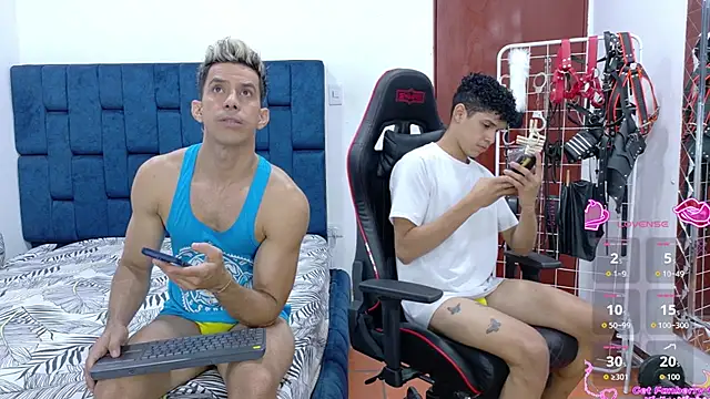 JoseRumbero26 online show from 11/22/25, 12:09