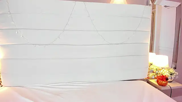 Lilly 2809  online show from 10/04/25, 04:21