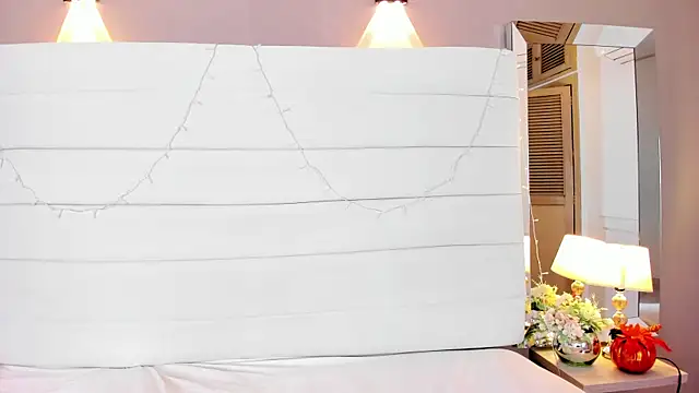 Lilly 2809  online show from 10/09/25, 04:32