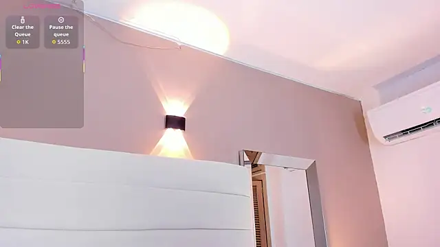 Lilly 2809  online show from 02/22/26, 04:46