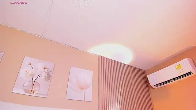 Lilly 2809  online show from 05/31/26, 04:31