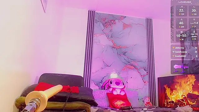 Snapshot of _ChanellR_ chatting on 11/01/25, 11:01 ChanellR online show from 11/01/25, 11:01