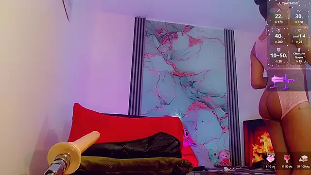 Snapshot of _ChanellR_ chatting on 11/04/25, 11:09 ChanellR online show from 11/04/25, 11:09