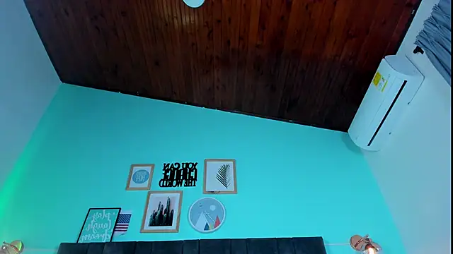 Snapshot of rachellmartinez chatting on 02/06/25, 11:32 rachellmartinez online show from 02/06/25, 11:32